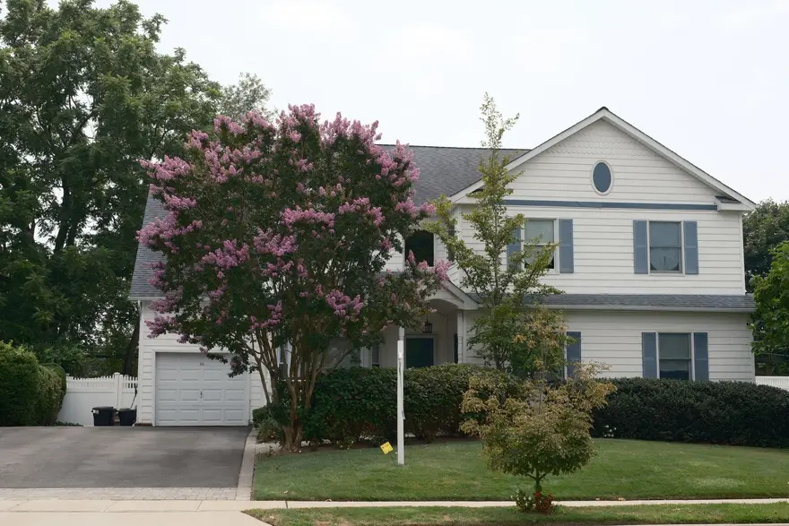 Crepe Myrtle Pruning by Olympic Mountain Landscaping